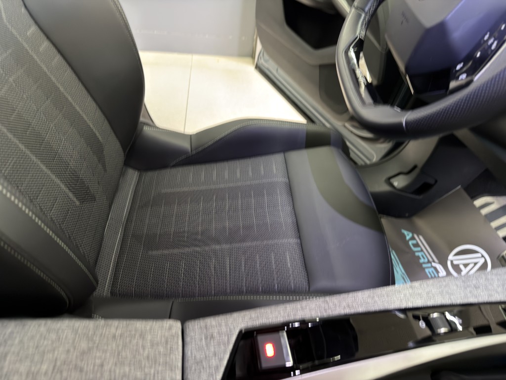 PEUGEOT 3008 1200 HYBRID 145 CV GT EDCS6